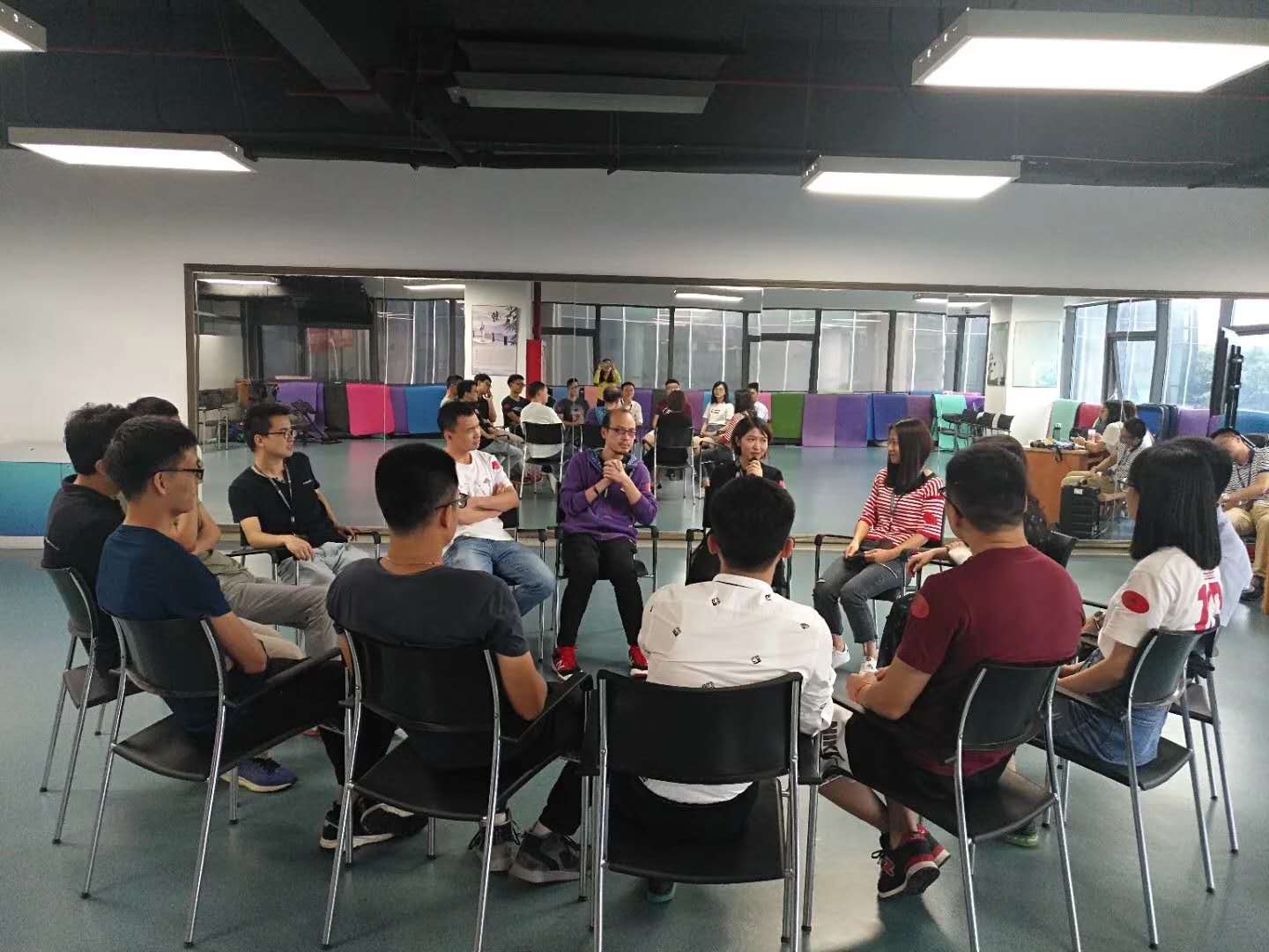情绪觉察与自我觉知工作坊