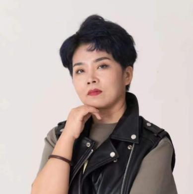 李菁